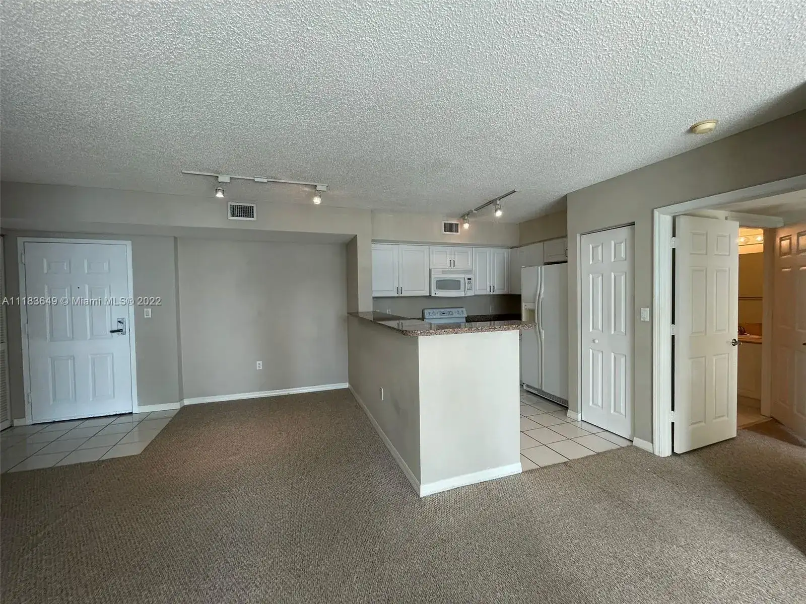 1155 Brickell Bay Dr # 2203, Miami FL 33131 photo 5