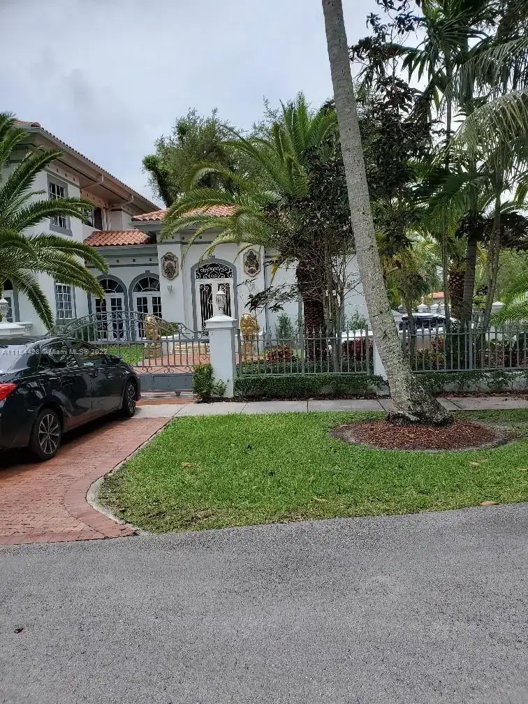 1224 Almeria Ave, Coral Gables FL 33134 photo 2