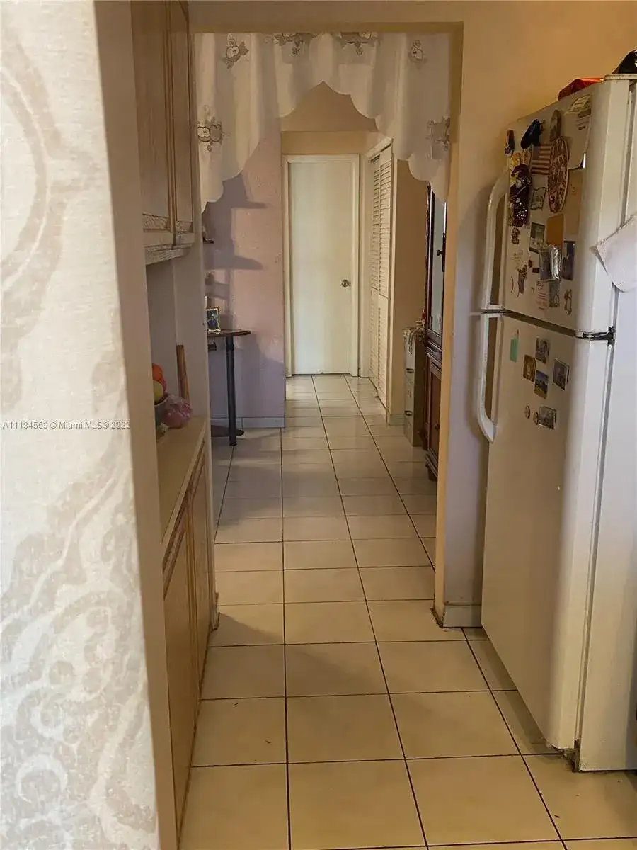 181 NE 14th Ave # 22B, Hallandale Beach FL 33009 photo 3