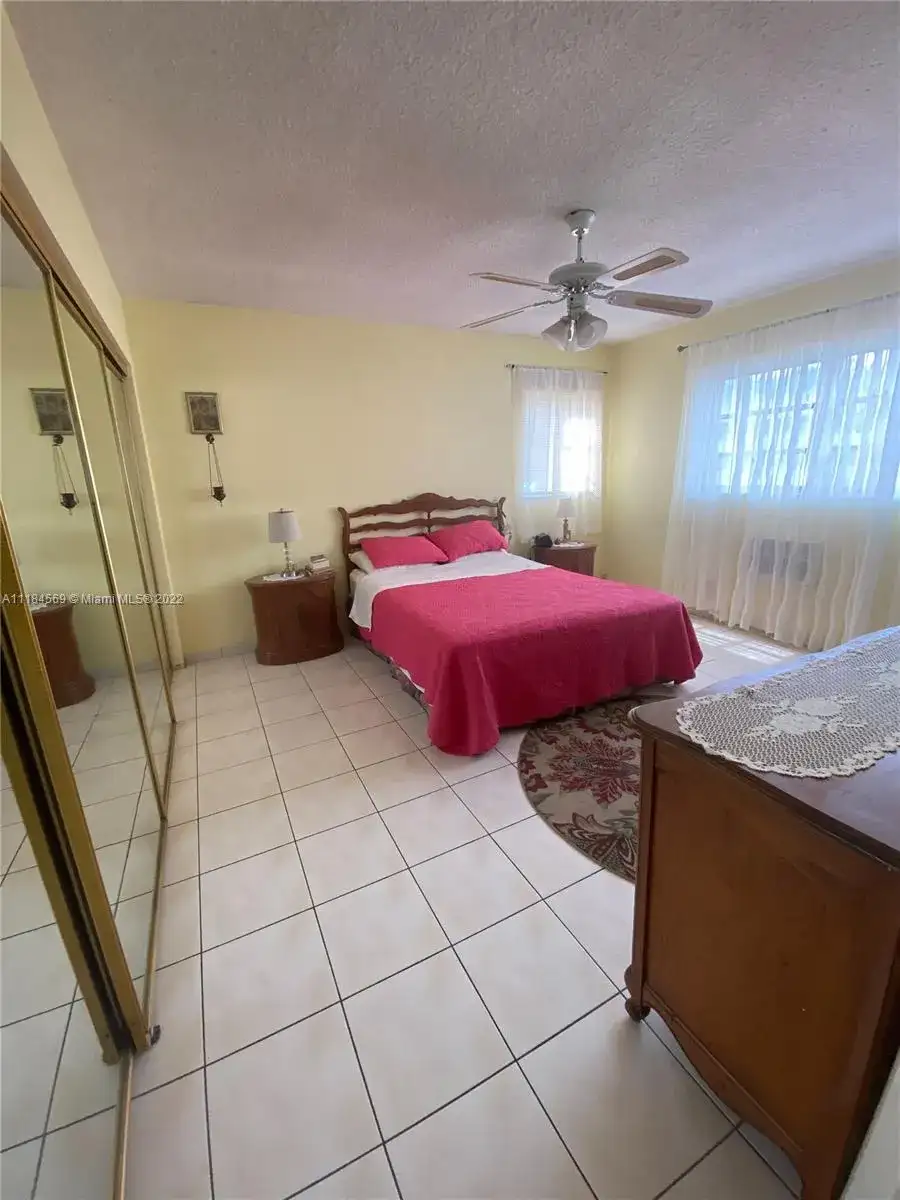 181 NE 14th Ave # 22B, Hallandale Beach FL 33009 photo 5