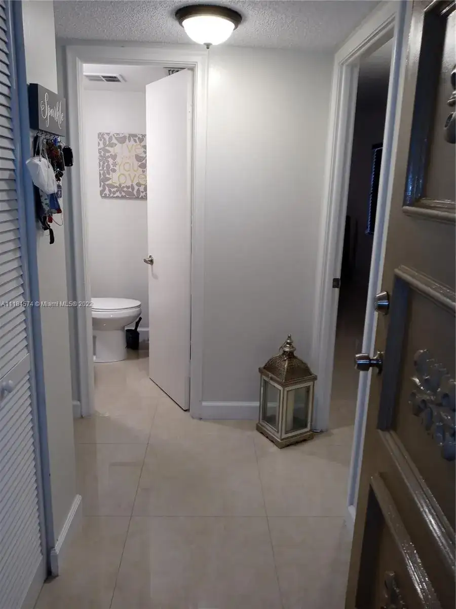 7715 SW 86th St # 110, Miami FL 33143 photo 4
