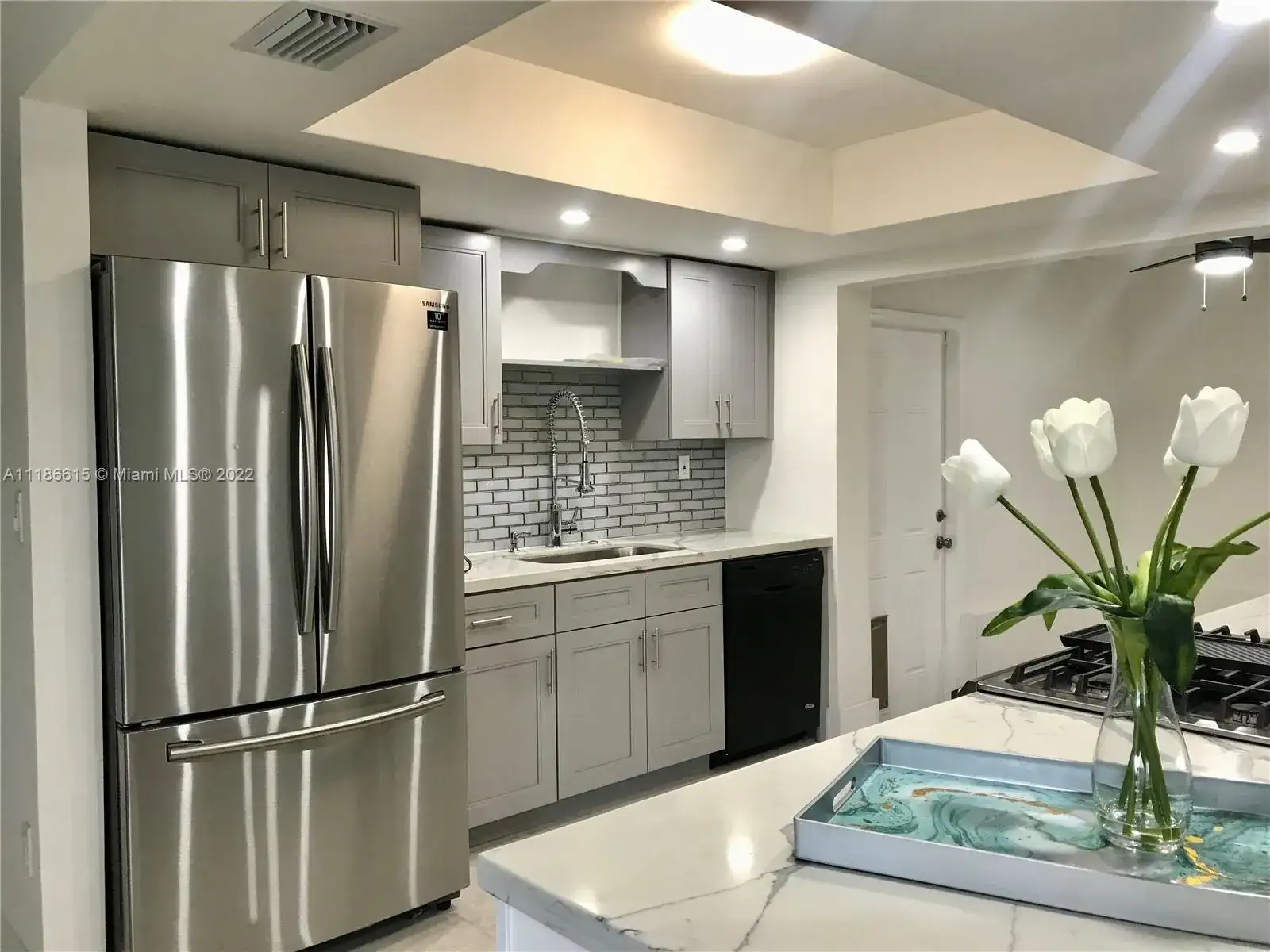 8531 NW 25th St, Sunrise FL 33322 photo 3