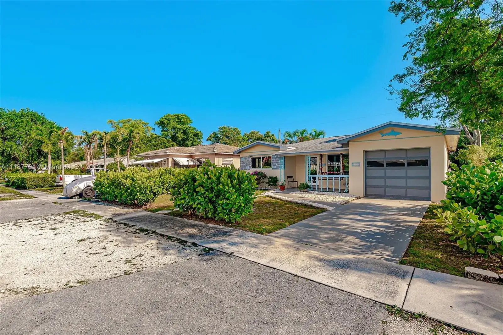 2226 Coolidge St, Hollywood FL 33020 photo 2