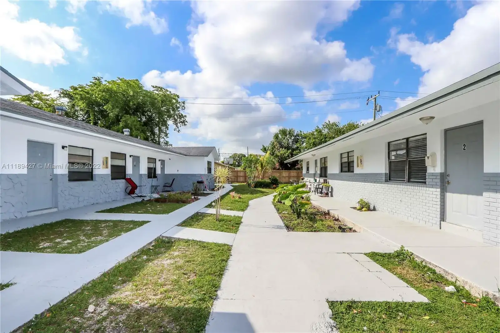 4120 SW 19th St, West Park FL 33023 photo 2