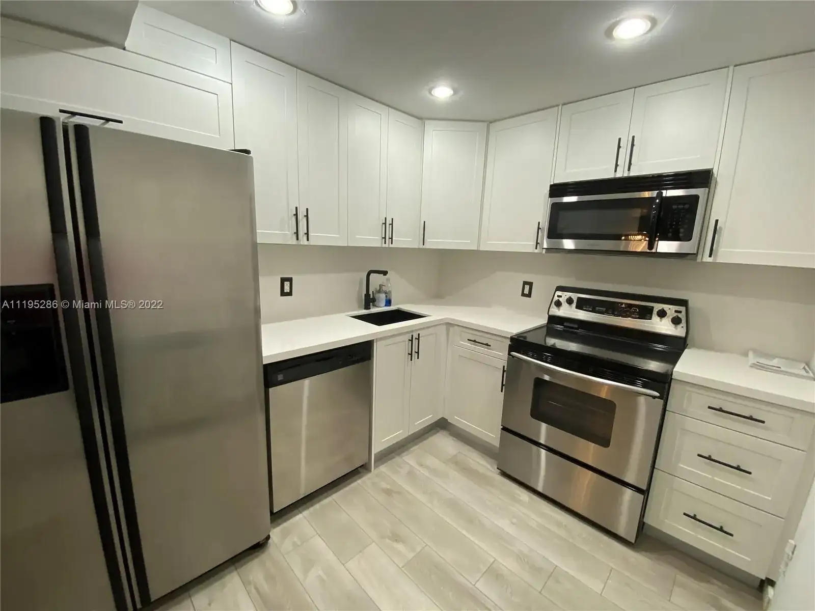 800 West Ave # 338, Miami Beach FL 33139 photo 4