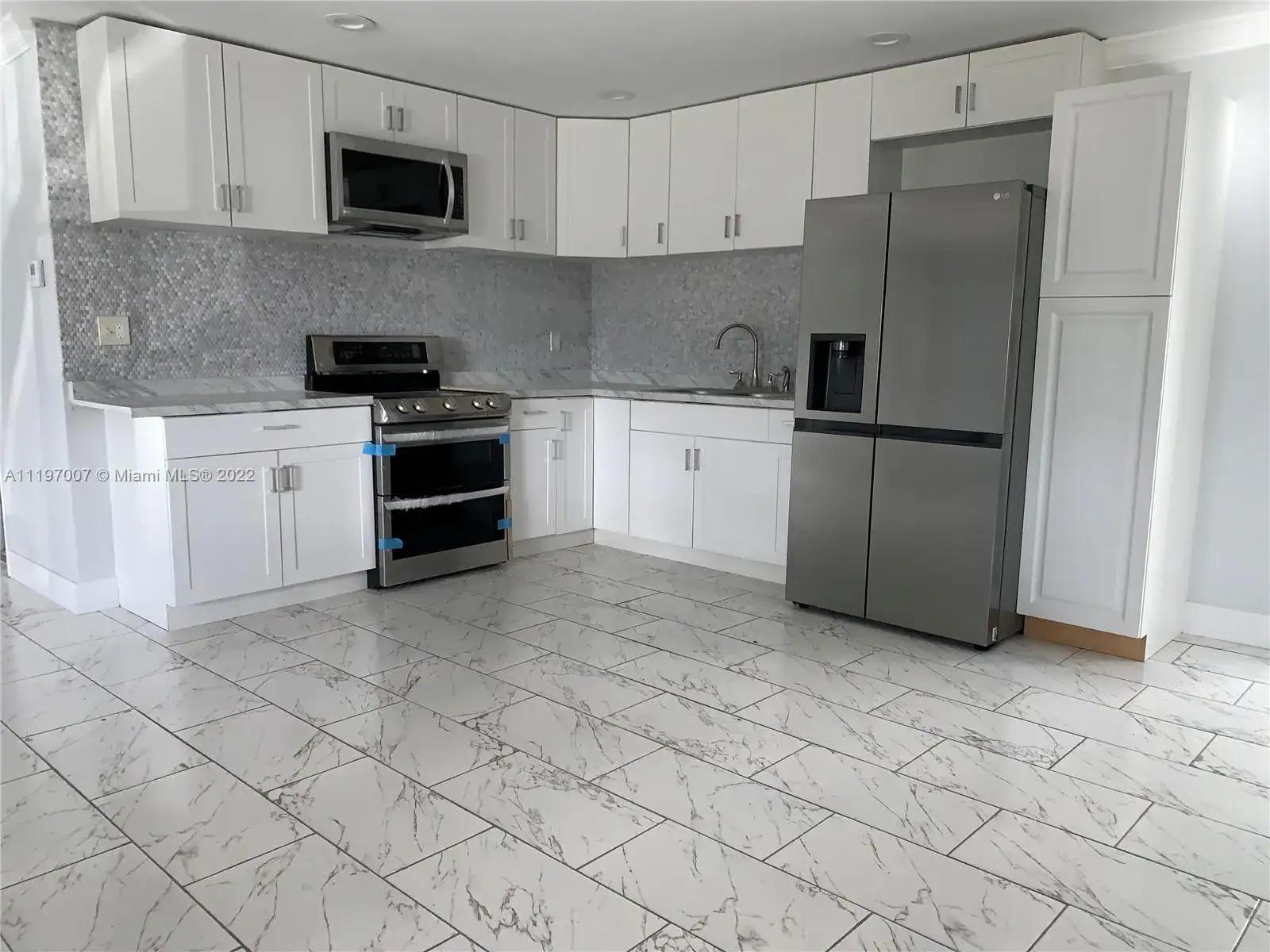 3420 NW 41st St, Lauderdale Lakes FL 33309 photo 3