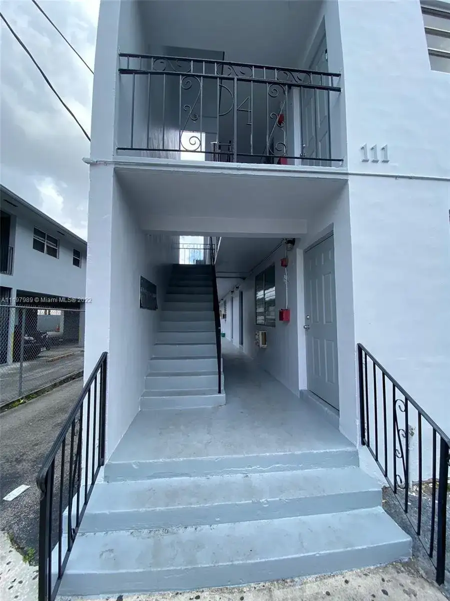 111 SW 18th Ave, Miami FL 33135 photo 2