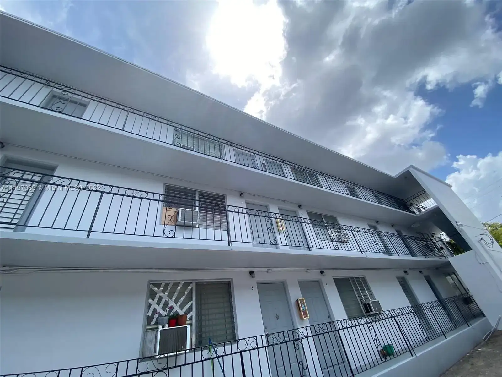 111 SW 18th Ave, Miami FL 33135 photo 3