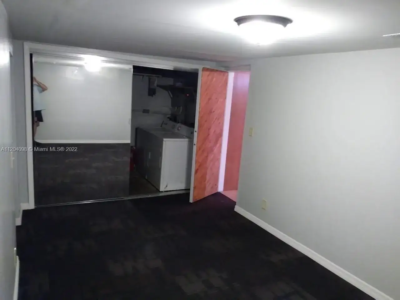 6645 Raleigh St, Hollywood FL 33024 photo 4
