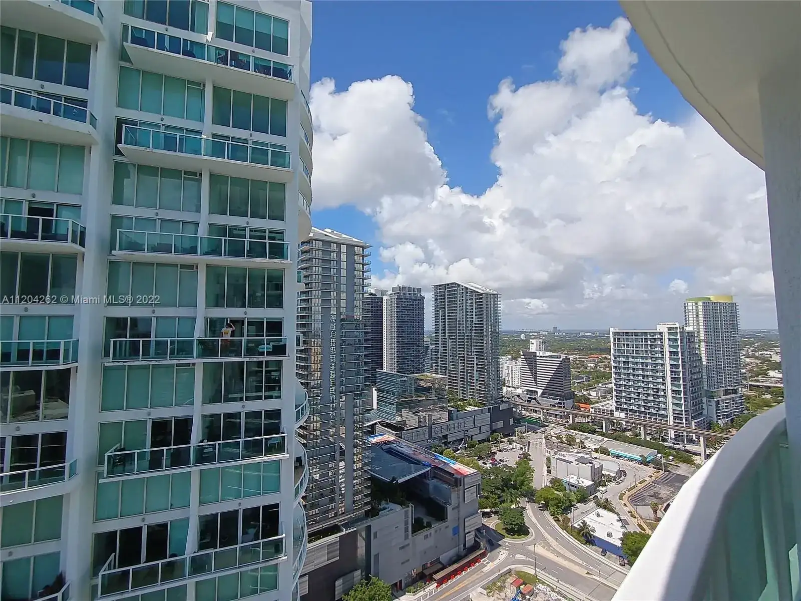 31 SE 5th St # 3918, Miami FL 33131 photo 5
