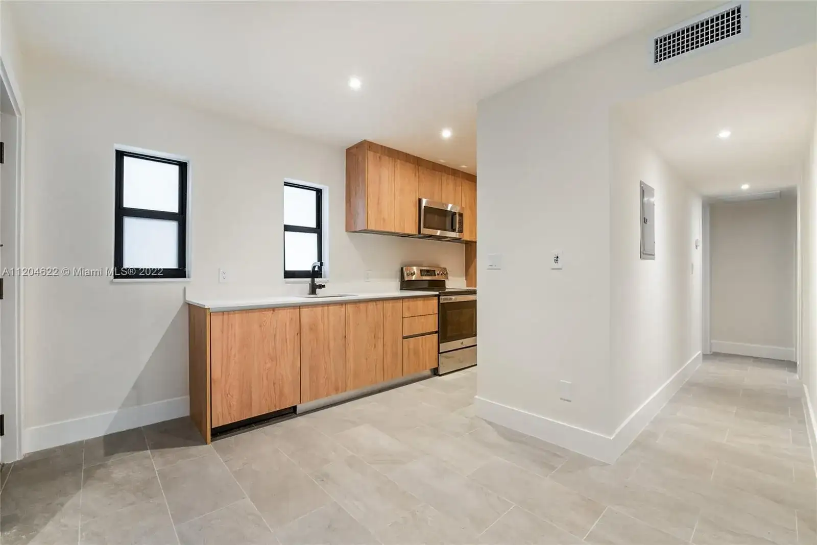 6855 Edgewater Dr, Coral Gables FL 33133 photo 2