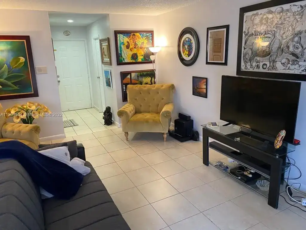 17901 NW 68th Ave # T207, Hialeah FL 33015 photo 4