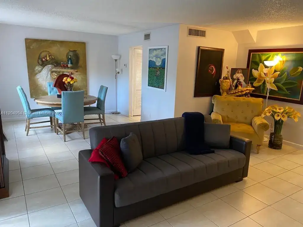 17901 NW 68th Ave # T207, Hialeah FL 33015 photo 5
