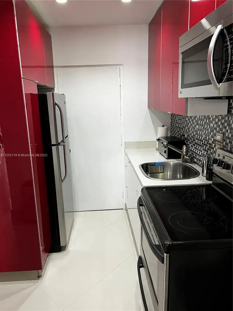 1408 Brickell Bay Dr # 213, Miami FL 33131 photo 4