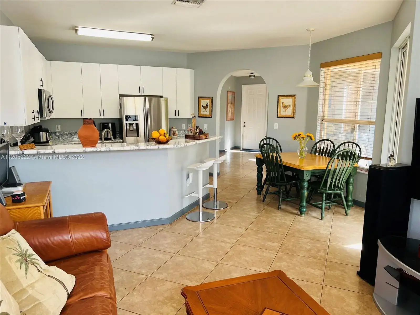 2250 NE 37th Rd, Homestead FL 33033 photo 2