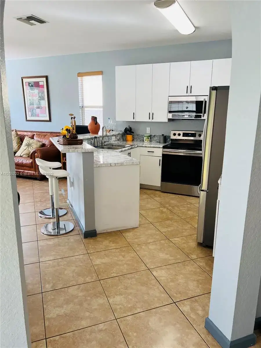 2250 NE 37th Rd, Homestead FL 33033 photo 4
