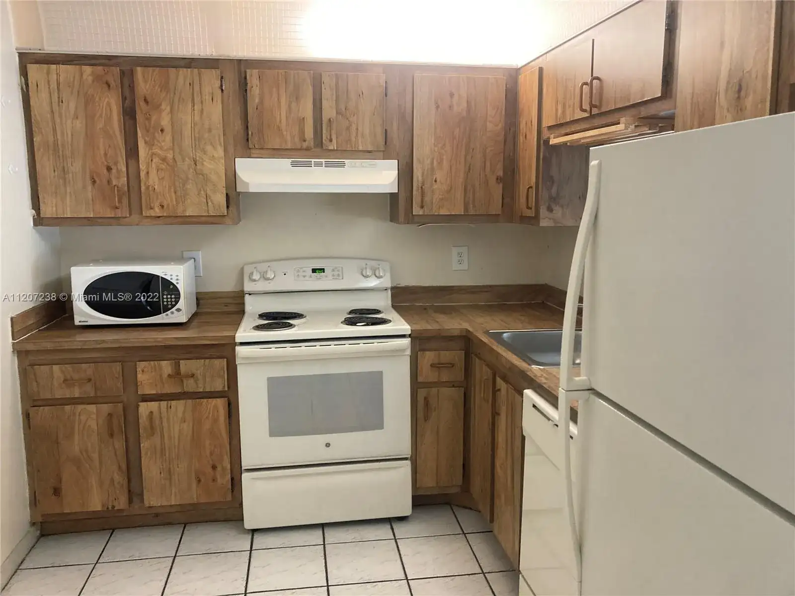 17000 NW 67th Ave # 147, Hialeah FL 33015 photo 3
