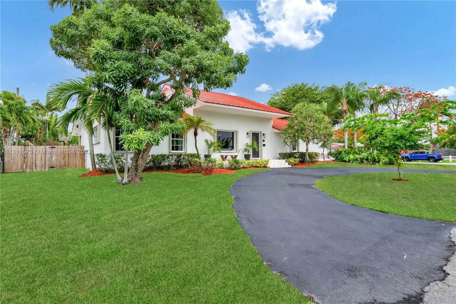 15030 SW 89th Ave, Palmetto Bay FL 33176 photo 3