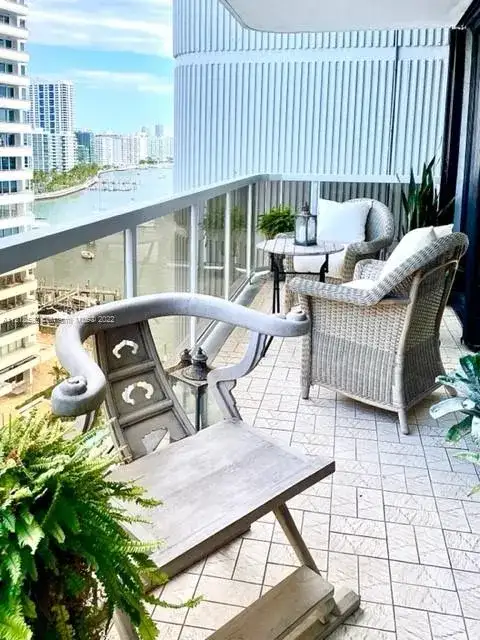 9 Island Ave # 1409, Miami Beach FL 33139 photo 4