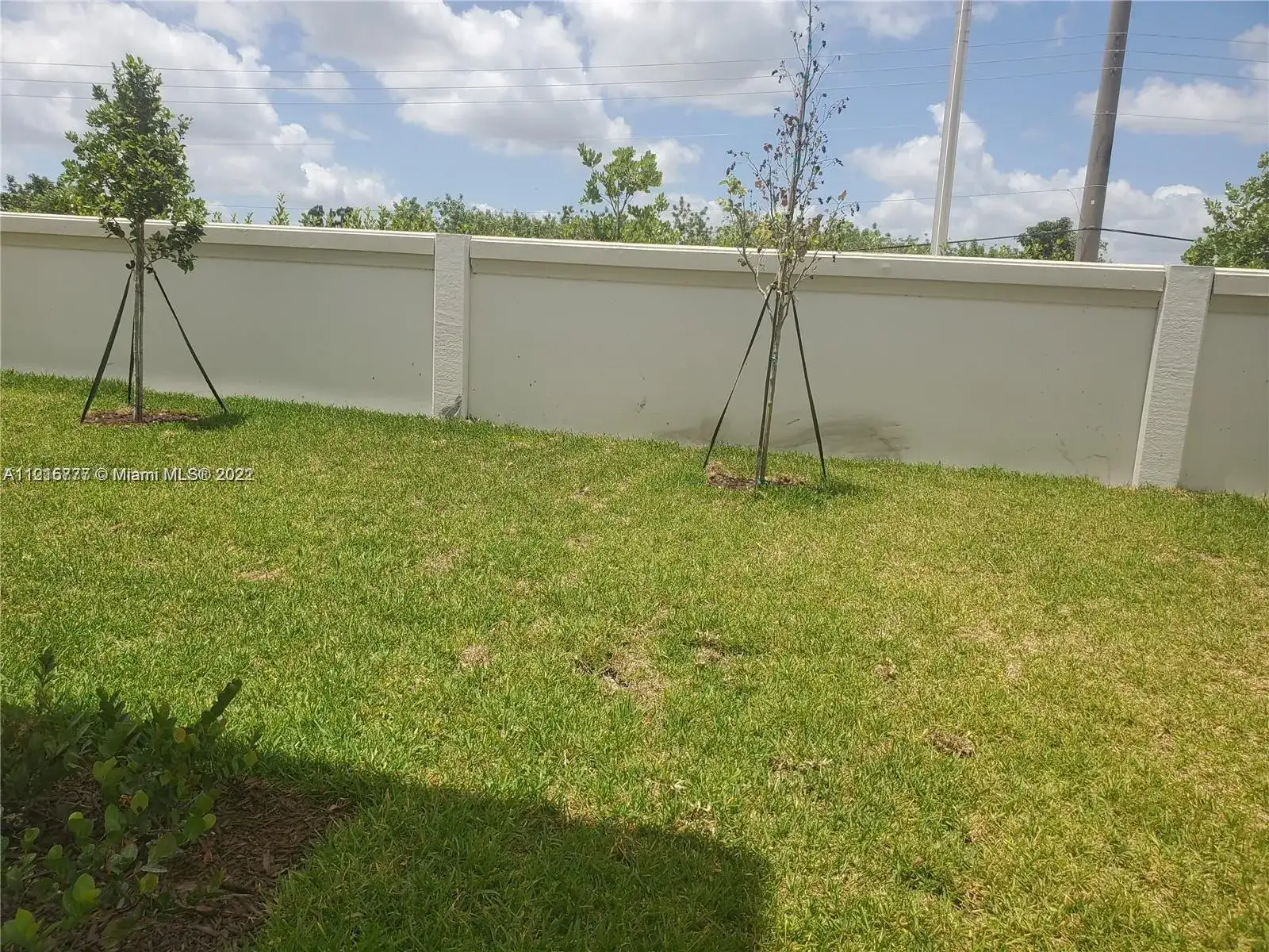 11036 W 35th Way, Hialeah FL 33018 photo 2