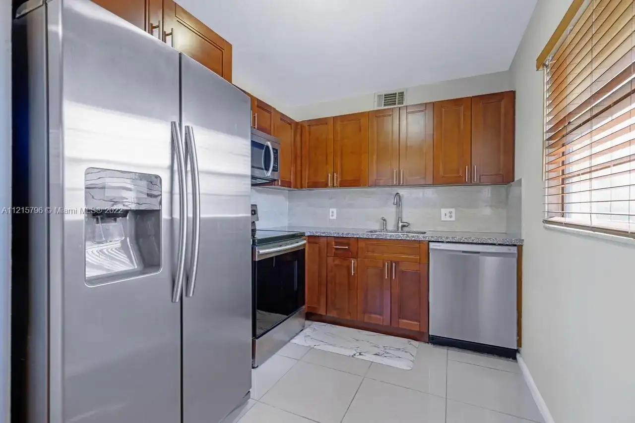 150 SW 134th Way # 304R, Pembroke Pines FL 33027 photo 3