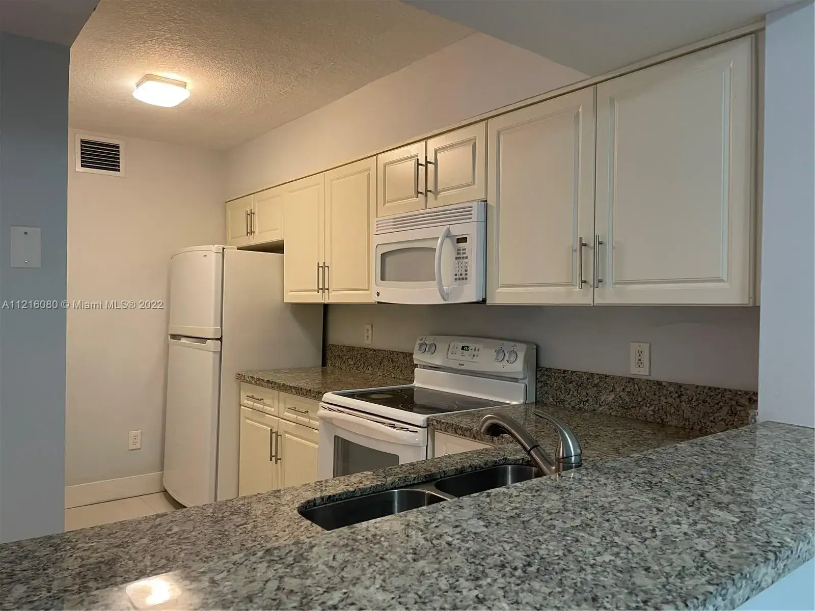 18810 NW 57th Ave # 104, Hialeah FL 33015 photo 5