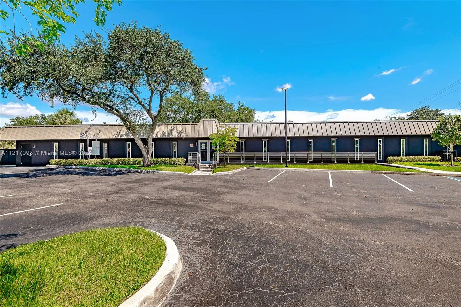 7700 Davie Road Ext, Hollywood FL 33024 photo 3