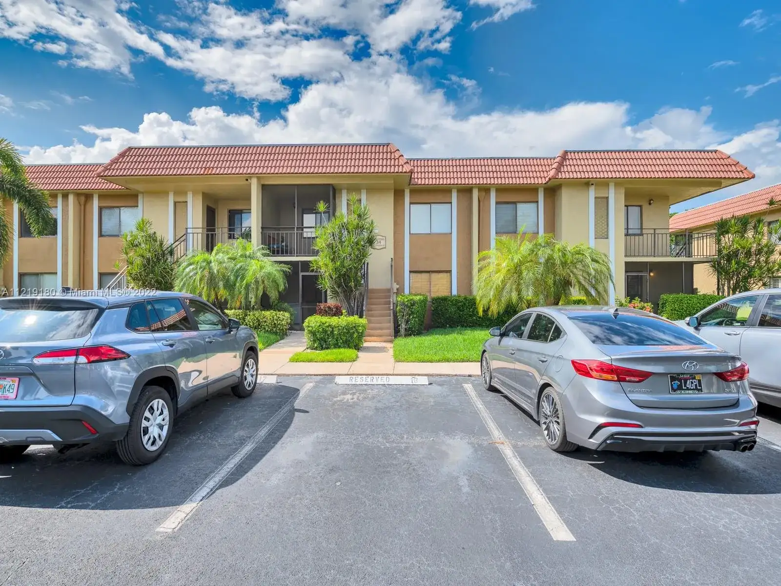 305 Lakeview Dr # 104, Weston FL 33326 photo 3