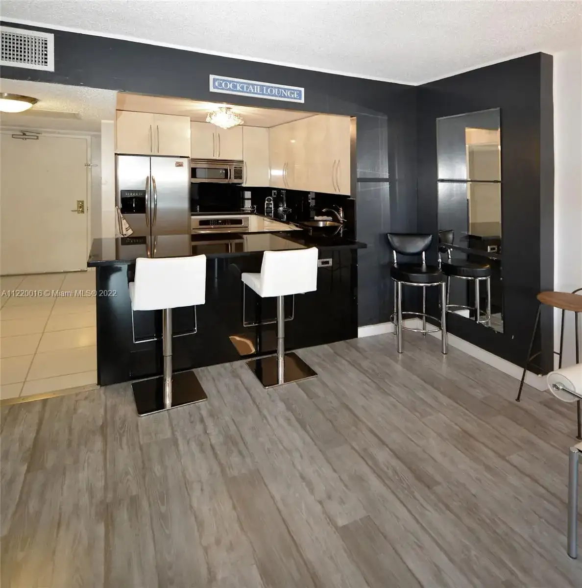 2301 Collins Ave # 414, Miami Beach FL 33139 photo 2