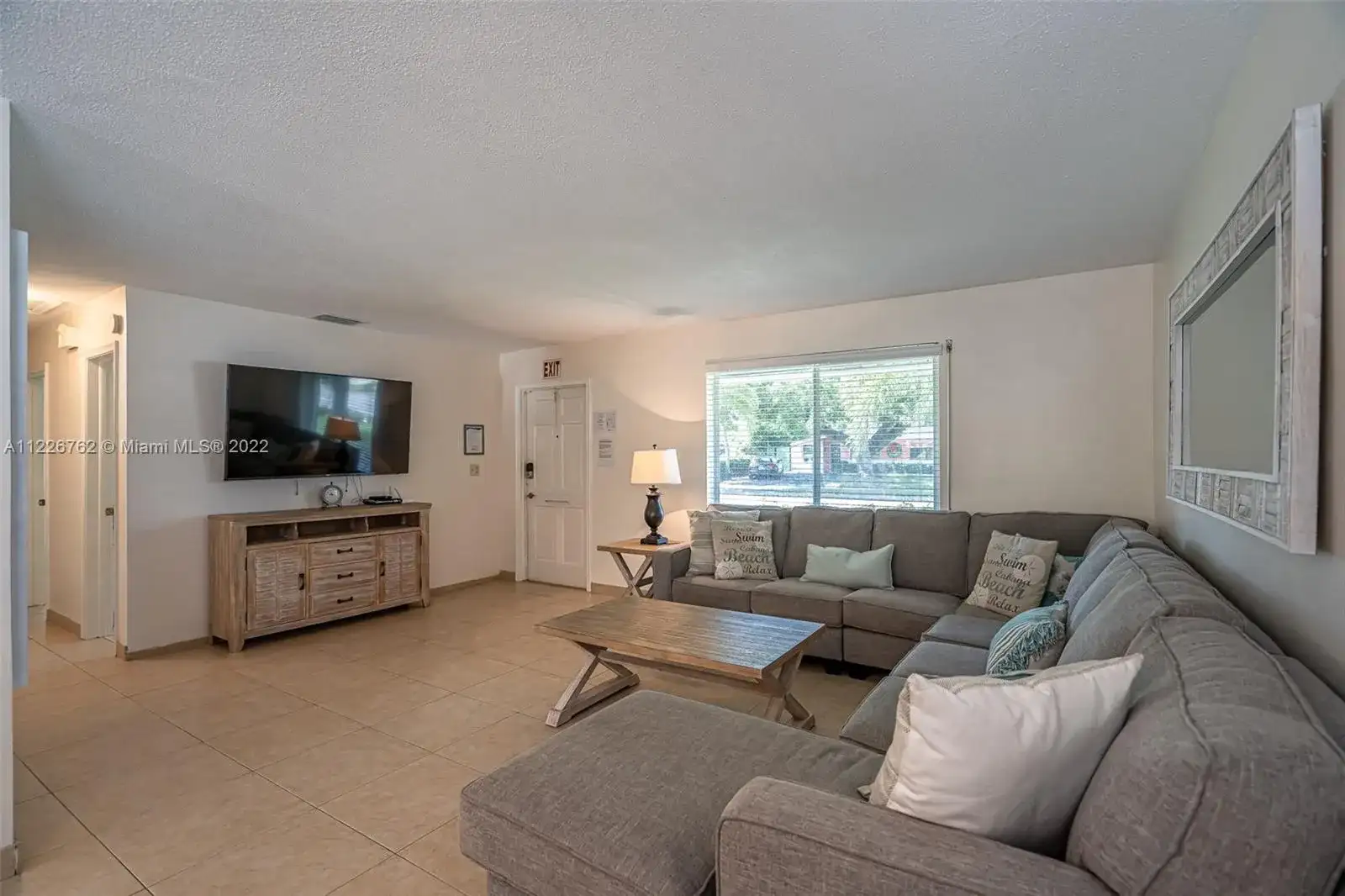 1148 Johnson St, Hollywood FL 33019 photo 5