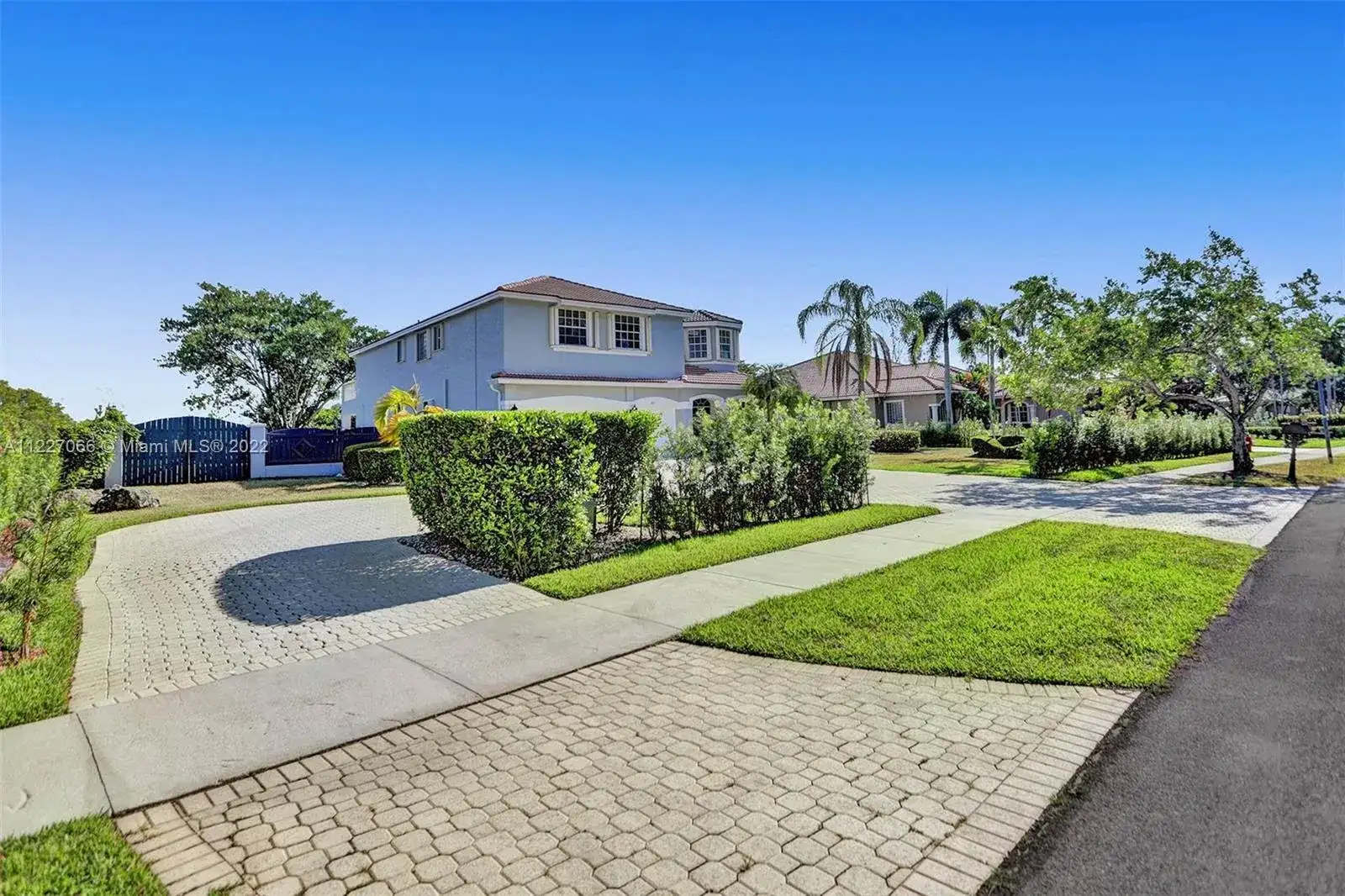 721 Ranch Rd, Weston FL 33326 photo 2