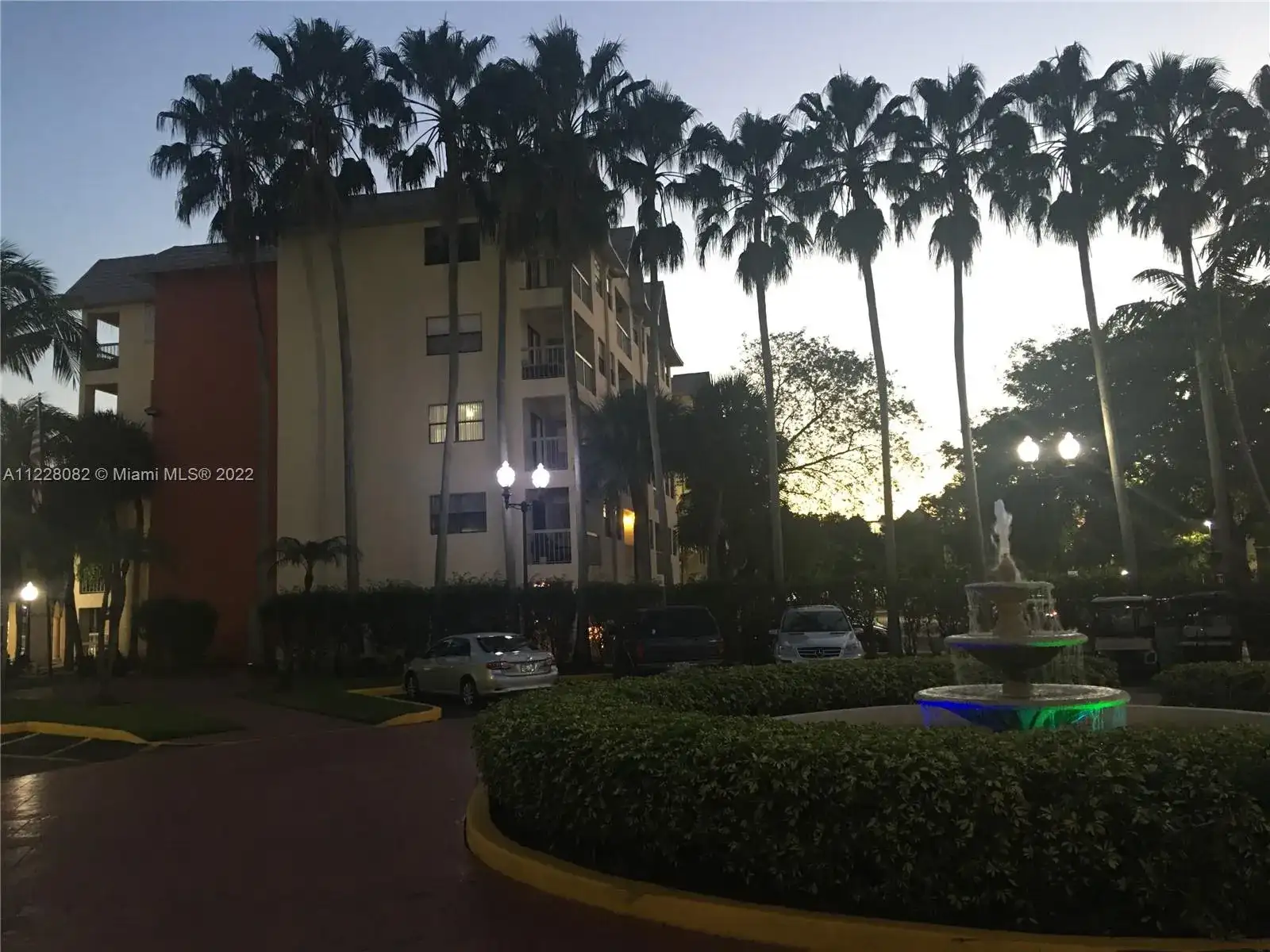 8290 Lake Dr # 223, Doral FL 33166 photo 2