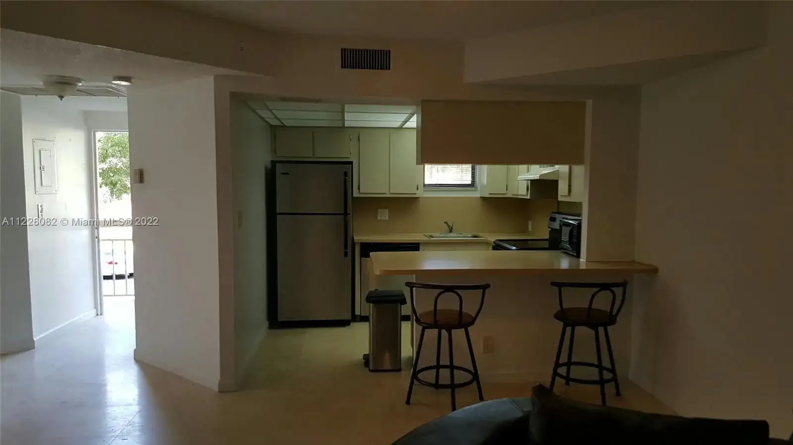 8290 Lake Dr # 223, Doral FL 33166 photo 4
