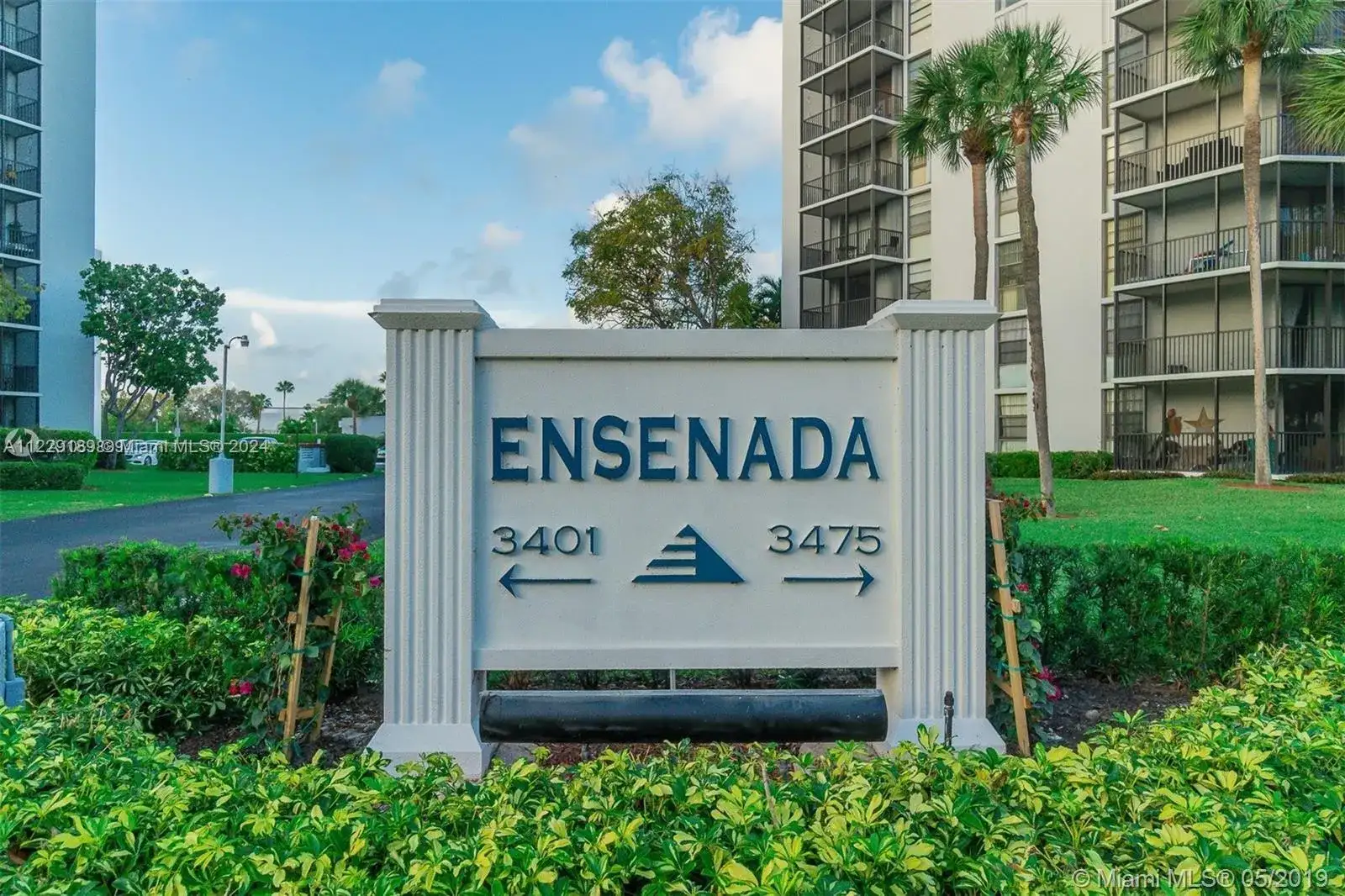 3401 N Country Club Dr # 406, Aventura FL 33180 photo 2