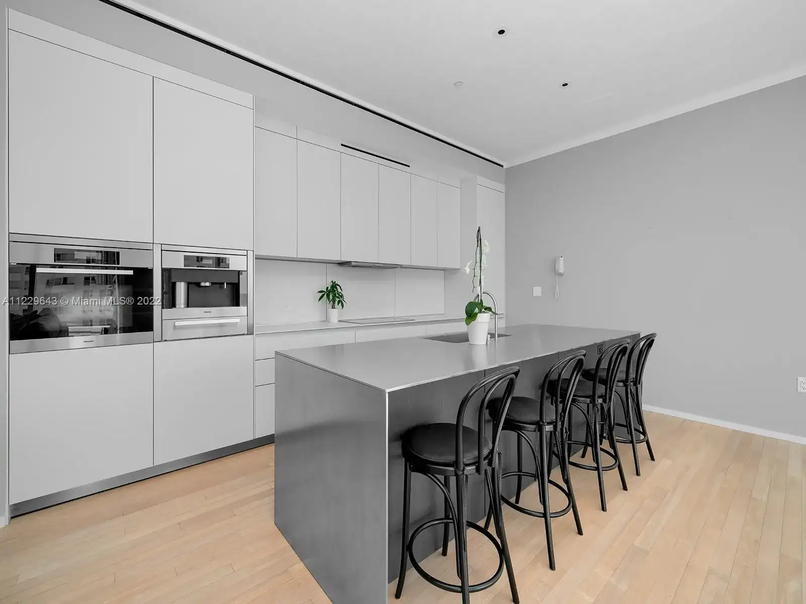 2901 Collins Ave # 1204, Miami Beach FL 33140 photo 4