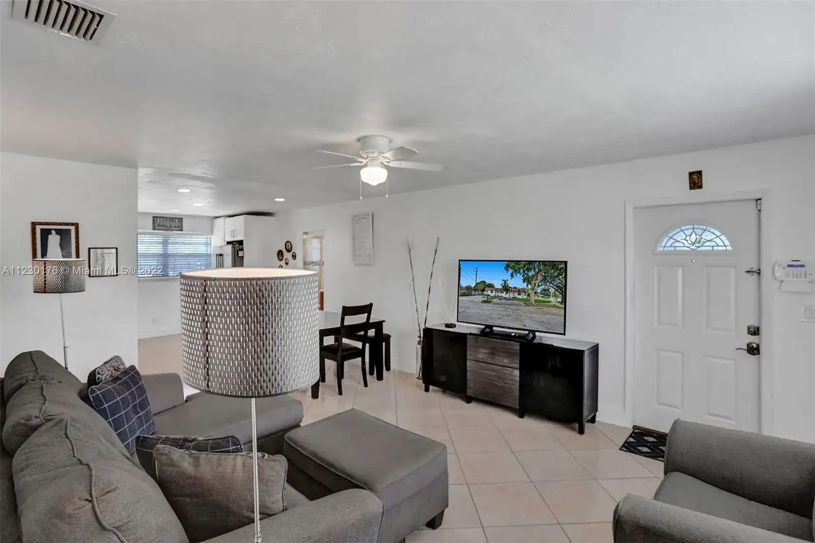 201 Columbus Pkwy, Hollywood FL 33021 photo 4