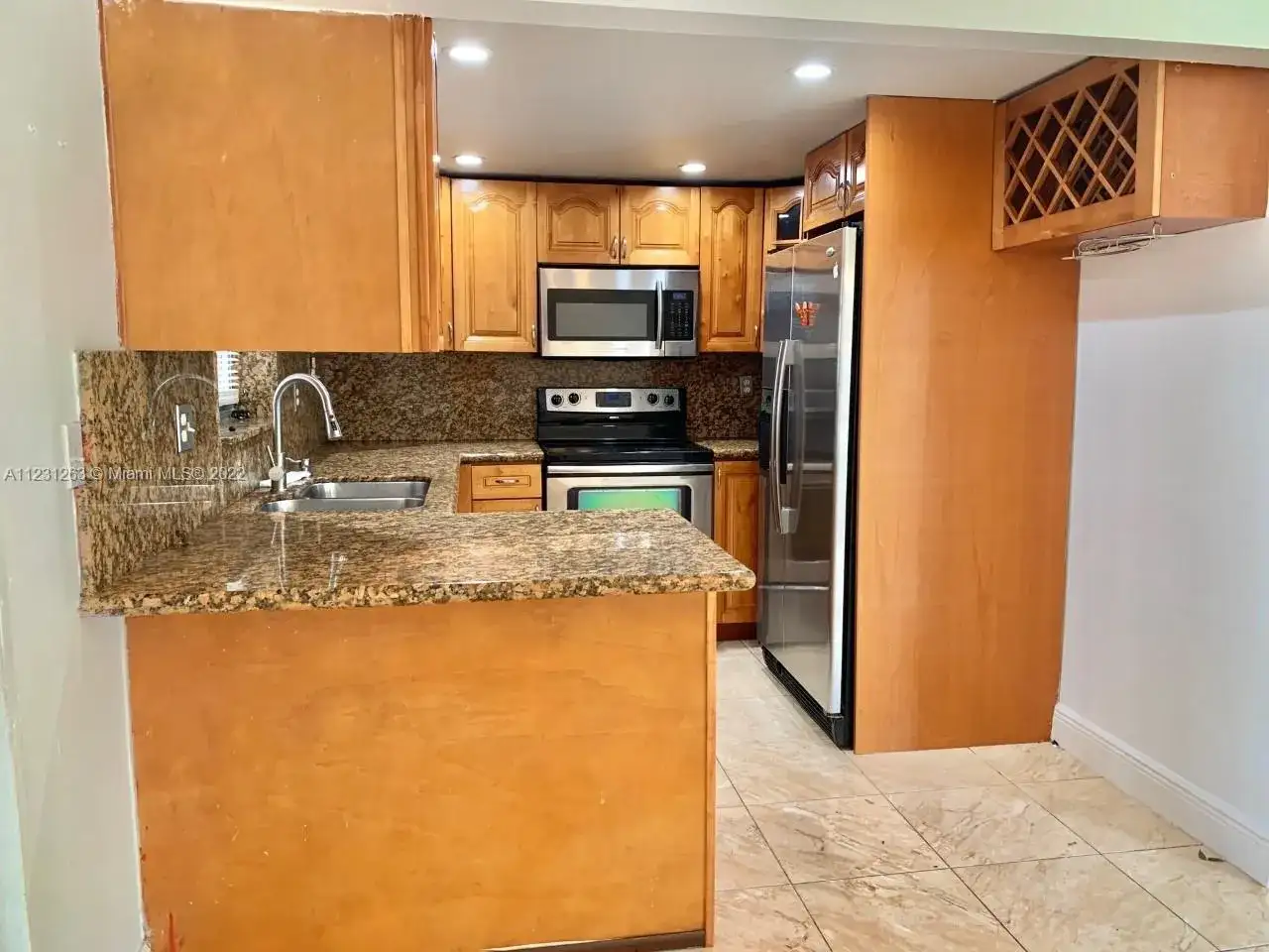 130 SW 108th Ave # J1, Sweetwater FL 33174 photo 4