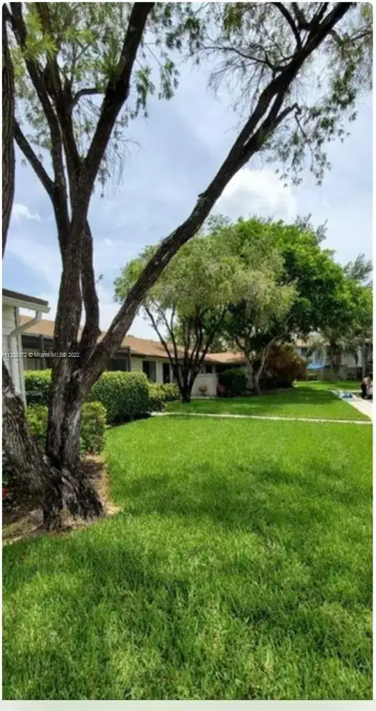 9811 NW 36th St # 9E, Sunrise FL 33351 photo 3