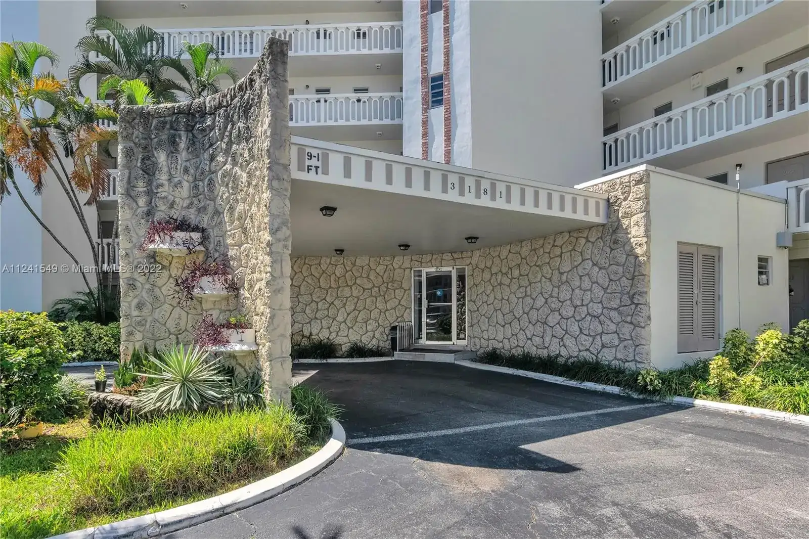 3181 S Ocean Dr # 108, Hallandale Beach FL 33009 photo 3