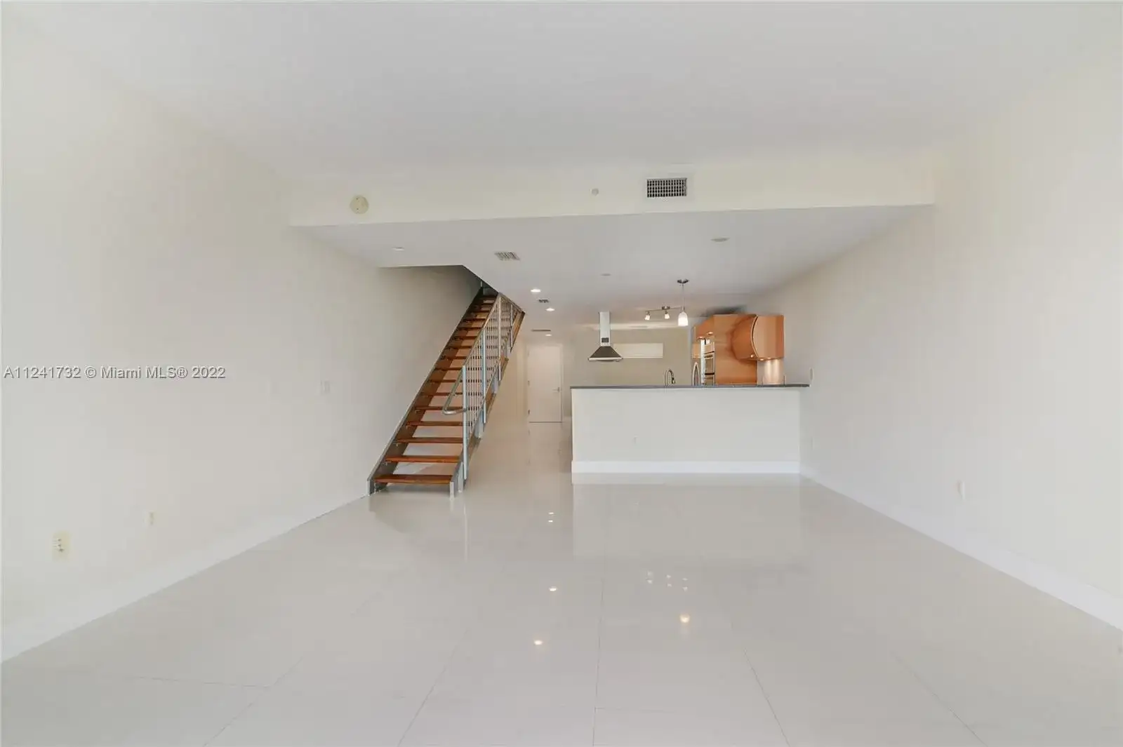 2950 NE 188th St # 347, Aventura FL 33180 photo 3