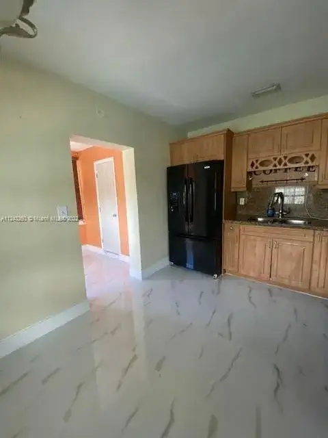 1001 S 27th Ave, Hollywood FL 33020 photo 2