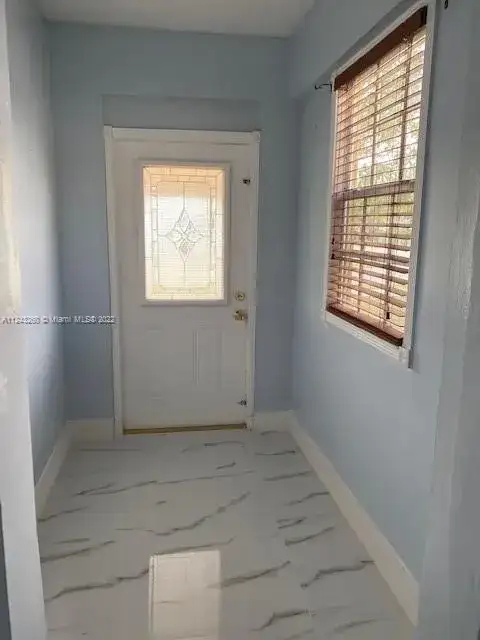 1001 S 27th Ave, Hollywood FL 33020 photo 4