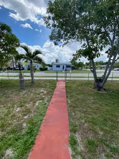 1001 S 27th Ave, Hollywood FL 33020 photo 5