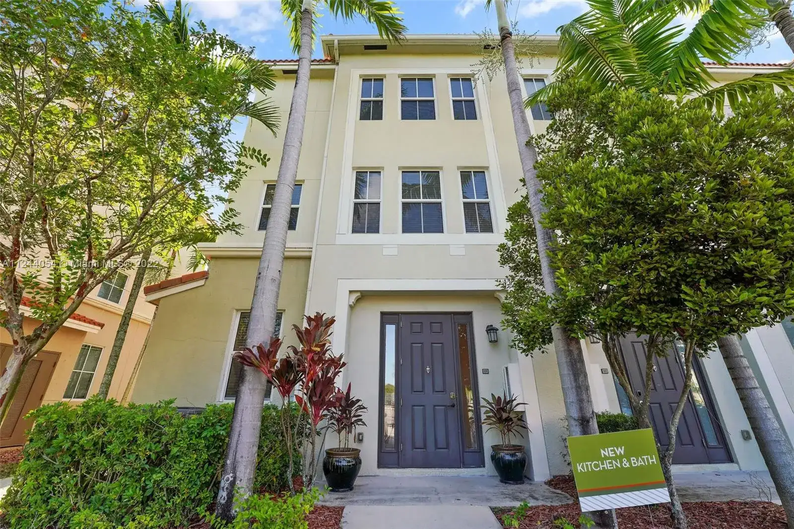 10170 SW 7th St # 104, Pembroke Pines FL 33025 photo 3