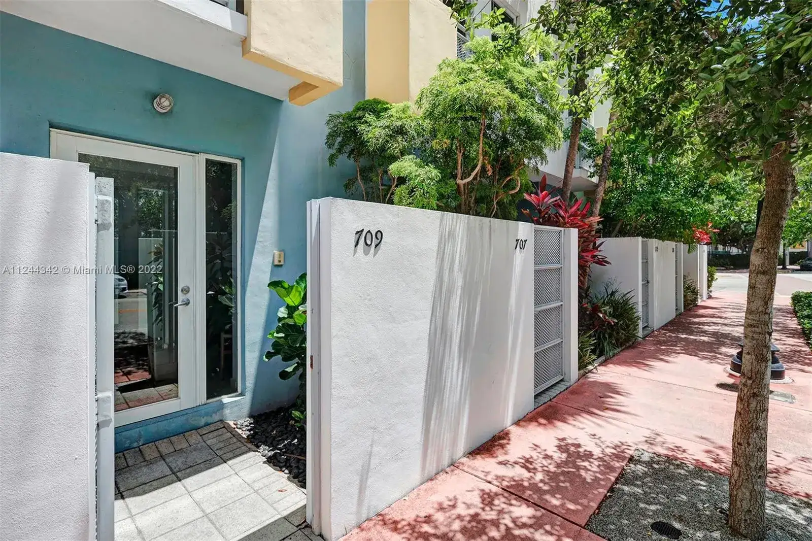 709 2nd St # 5, Miami Beach FL 33139 photo 3