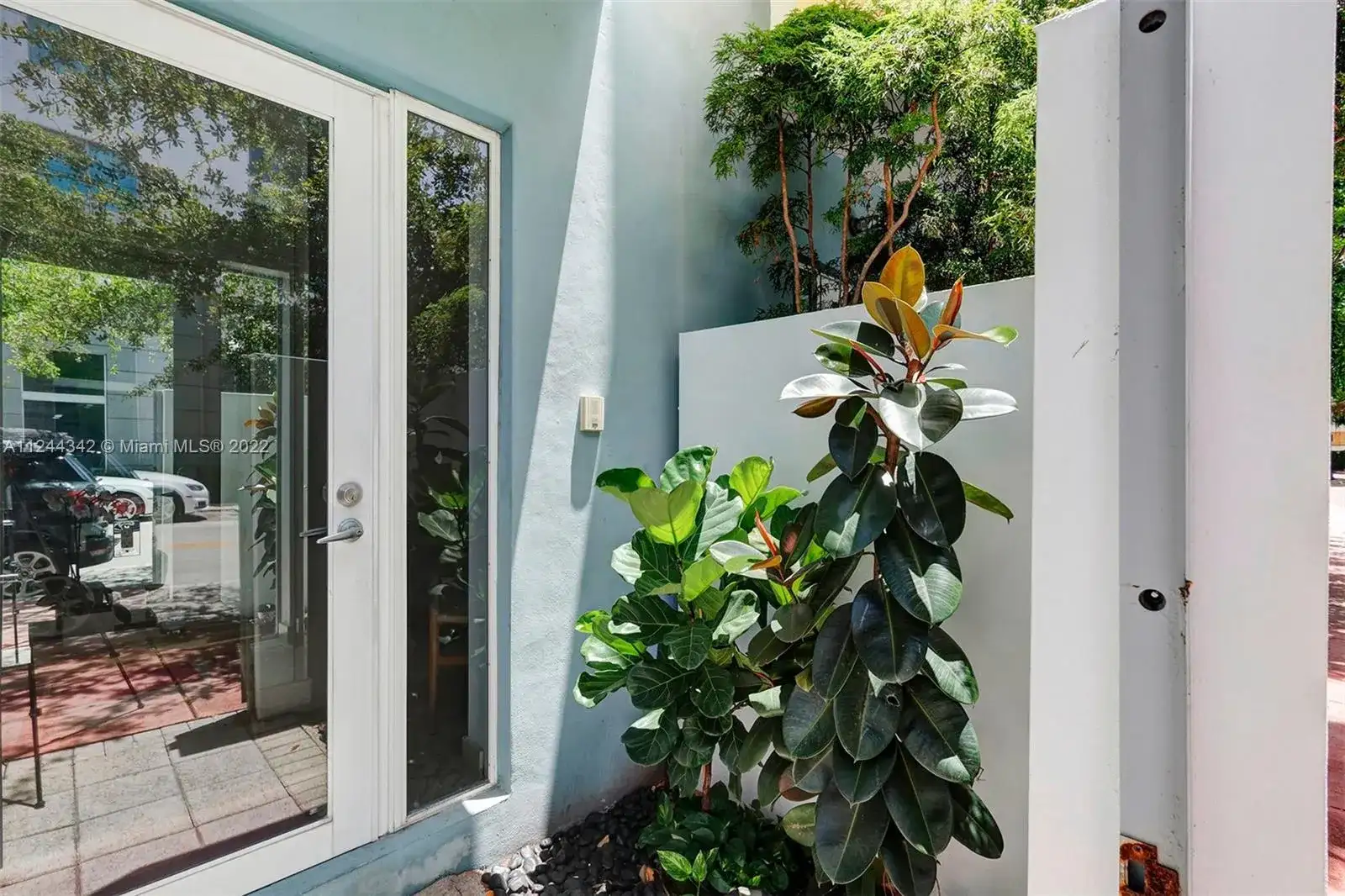 709 2nd St # 5, Miami Beach FL 33139 photo 4