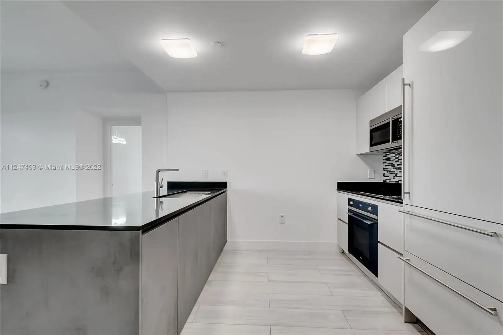 1010 Brickell Ave # 1904, Miami FL 33131 photo 2