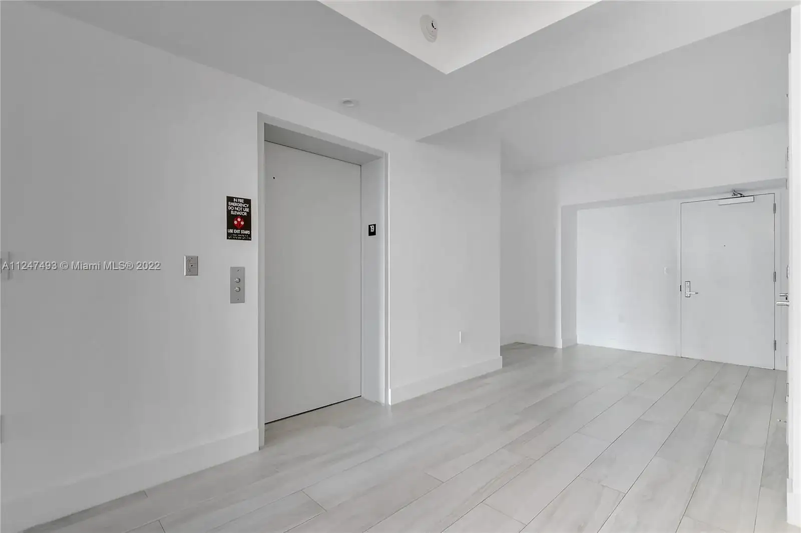 1010 Brickell Ave # 1904, Miami FL 33131 photo 4
