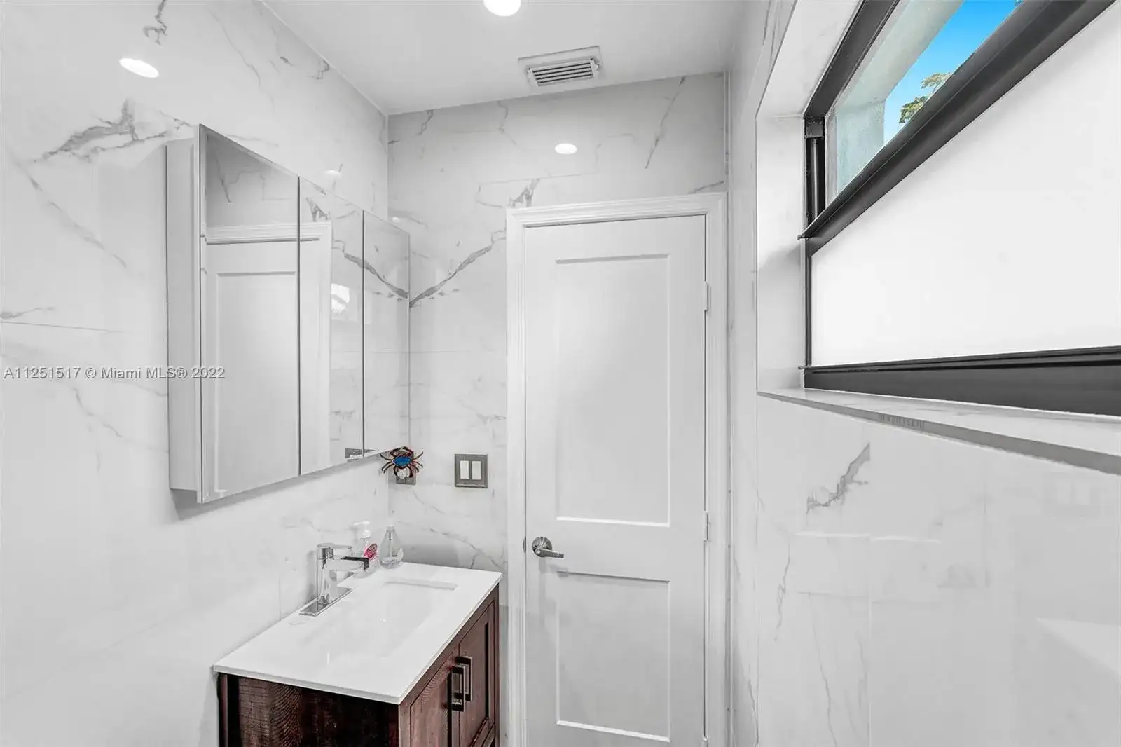 480 NW 88th Ter, El Portal FL 33150 photo 3
