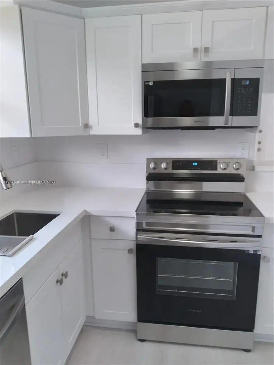 1761 NW 96th Ter # 3D, Pembroke Pines FL 33024 photo 3